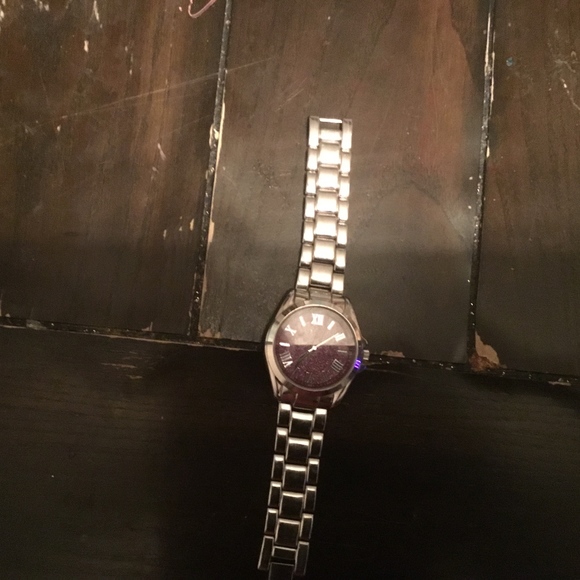 Adult watch - Picture 1 of 1